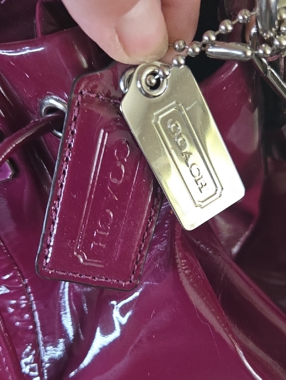 Coach Patent Leather Drawstring Hobo in Fushsia With Matching Wallet In Pristine - Picture 7 of 16